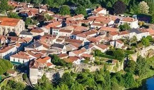 金山回乡建别墅为什么一定要选专业乡墅公司